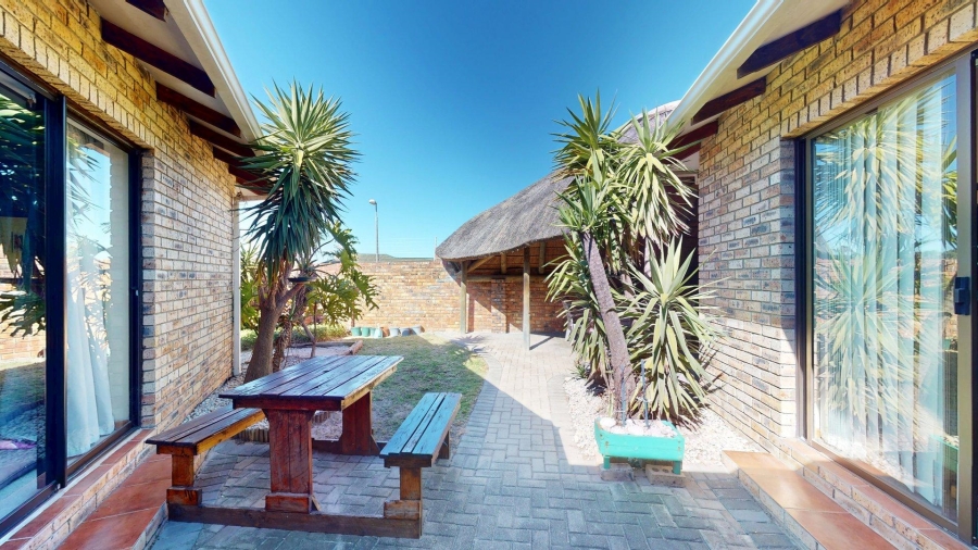 3 Bedroom Property for Sale in Summerstrand Eastern Cape